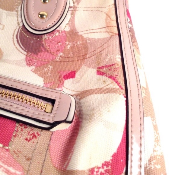 ❌SOLD❌Coach pink and white bag - Picture 3 of 4